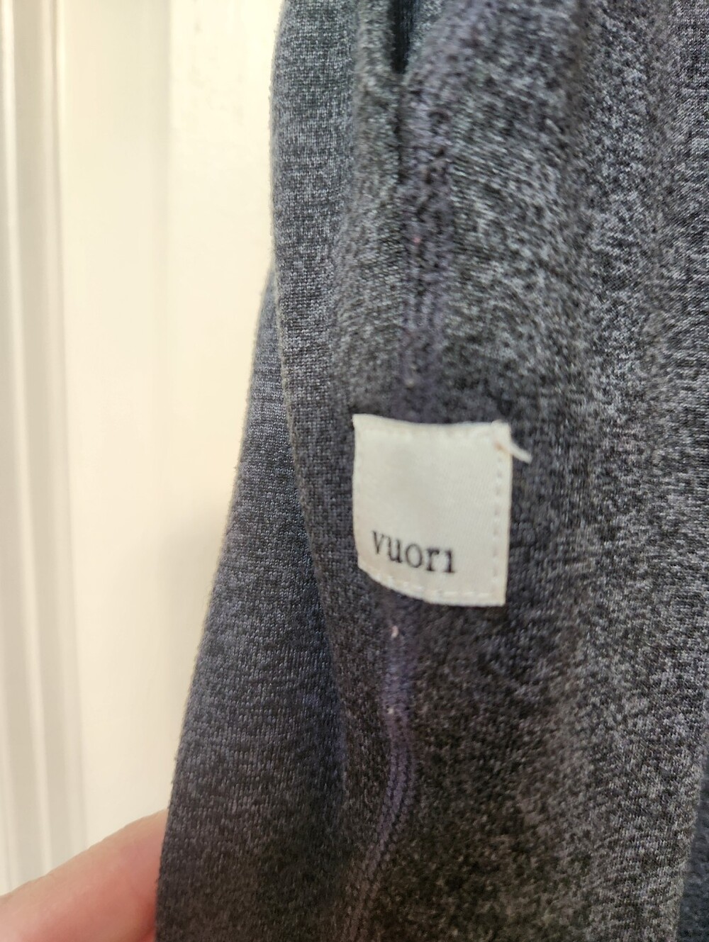 Vuori Womens Heather Charcoal Drawstring Joggers - Picture 6 of 8